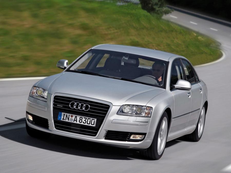  Audi A8 4.2 TDI Quattro (D3) 2008 года  (фото 4 из 17)